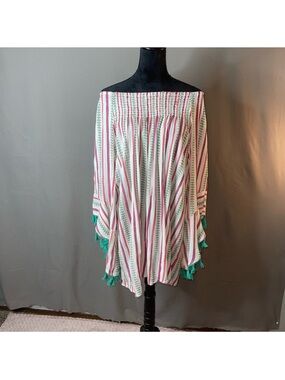 XL off the shoulder blouse with bell sleeves